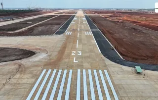 Đường băng số 1 sân bay Long Thành đang chuẩn bị nền móng, sẵn sàng cho chuyến bay thử nghiệm đầu tiên vào 2025.